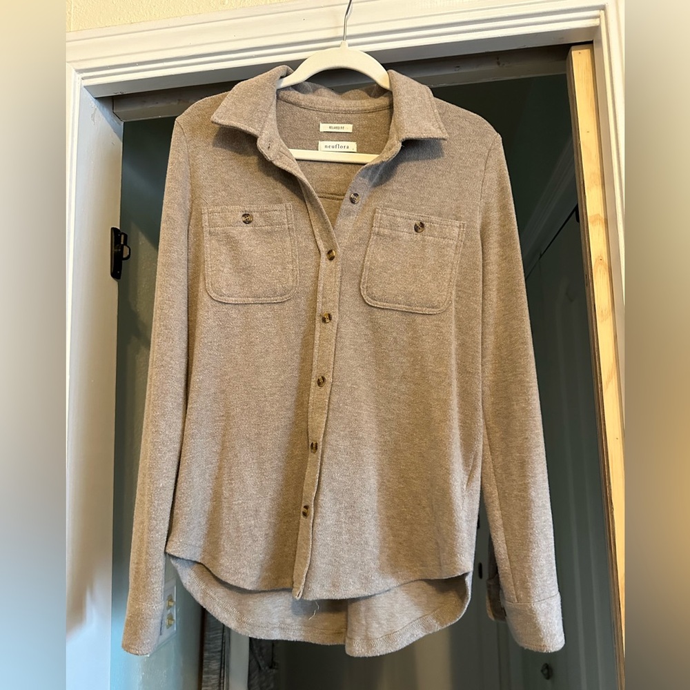 Neuflora Tan New York Shirt Size S